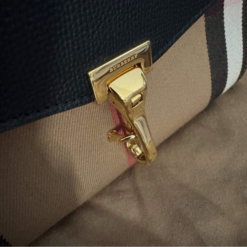 Burberry Macken House Check Leather Derby Bag Small - Picture 4 of 11